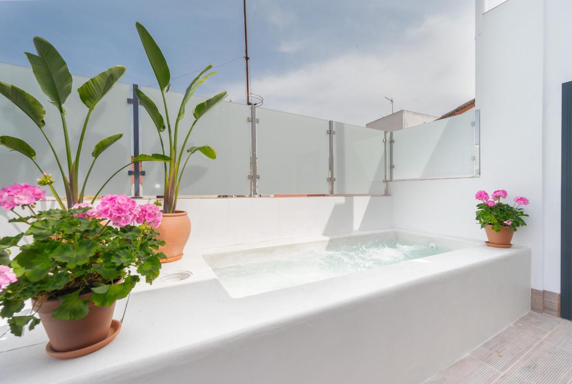 Luxury Overlooking Casa Pilatos Siviglia